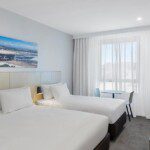 travelodge-hotel-sydney-airport-guest-room-bedroom-triple-01-2017-1230x615